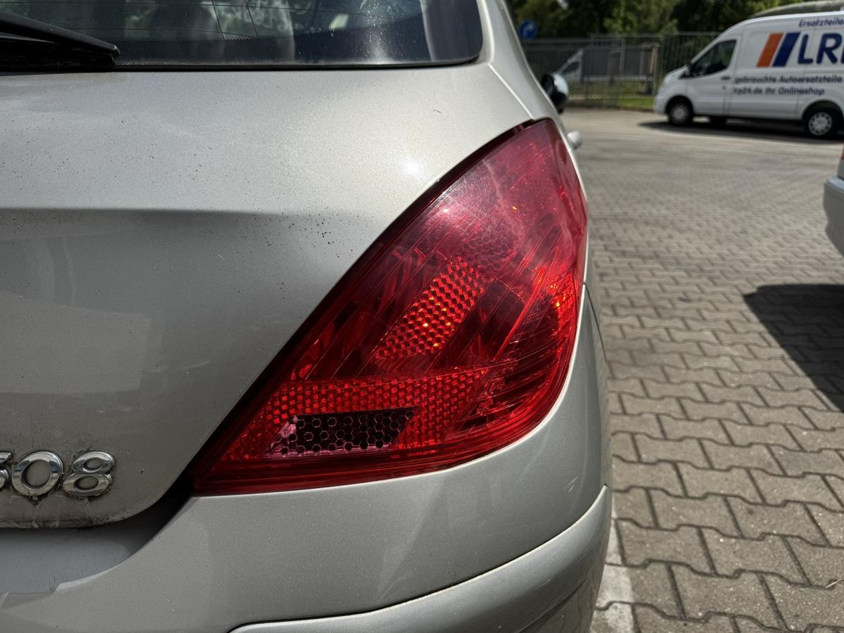 Peugeot 308 I original R&uuml;cklicht R&uuml;ckleuchte Schlussleuchte rechts Flie&szlig;heck Bj.2008